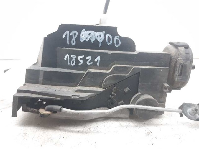 Zamek drzwi przednich prawych 1687202235 MERCEDES