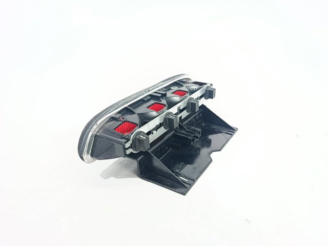 Lampa stop tylna dodatkowa 1688200056 MERCEDES