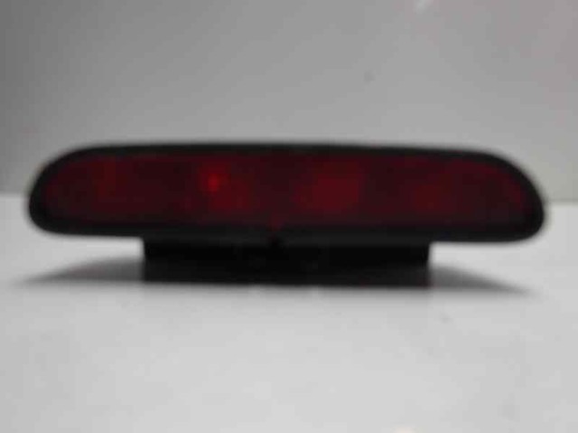 Lampa stop tylna dodatkowa 1688200056 MERCEDES