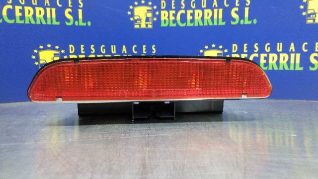 Lampa stop tylna dodatkowa 1688200056 MERCEDES
