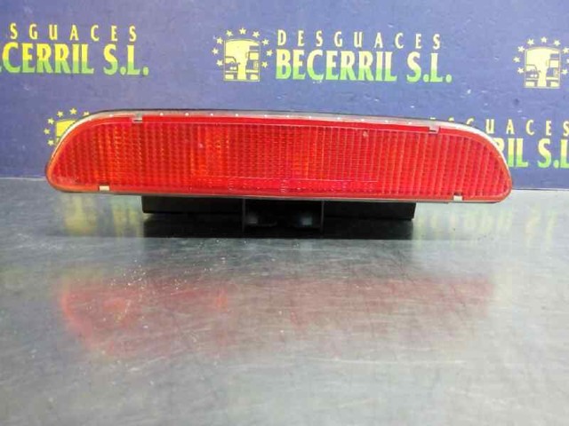 Lampa stop tylna dodatkowa 1688200056 MERCEDES