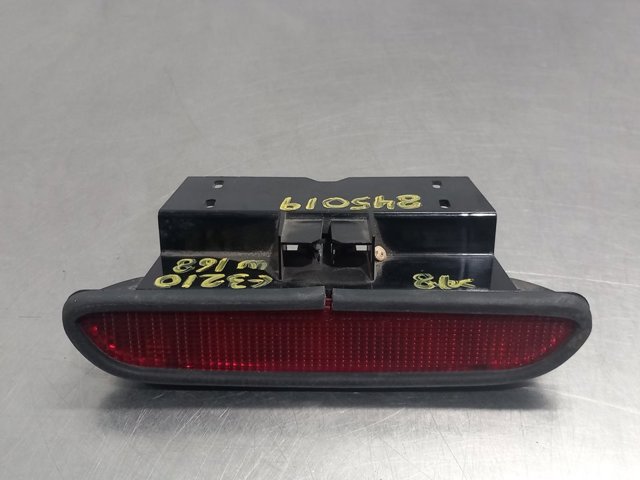 Lampa stop tylna dodatkowa 1688200056 MERCEDES