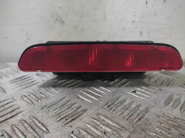 Lampa stop tylna dodatkowa 1688200056 MERCEDES