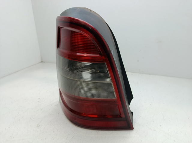 Lampa zespolona tylna lewa 1688200164 MERCEDES