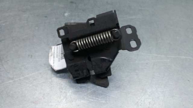 Zamek maski 1688800160 MERCEDES