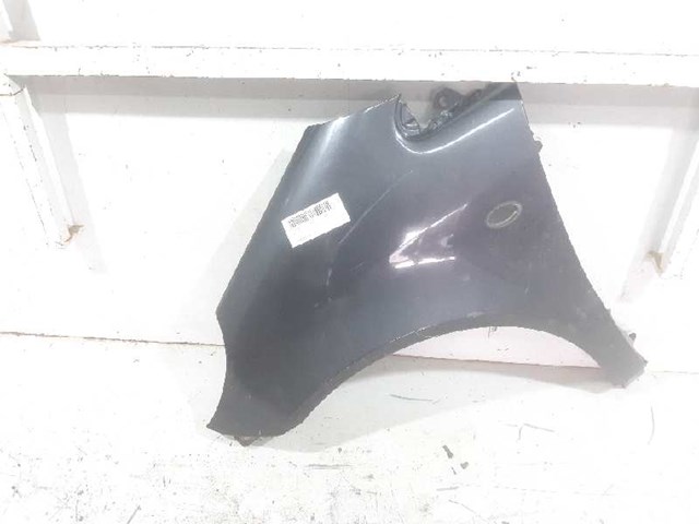 Błotnik przedni lewy 1688800718 MERCEDES