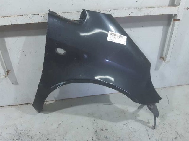 Błotnik przedni prawy 1688800818 MERCEDES