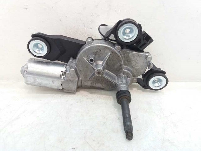 1689913 Ford
