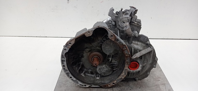 Mechaniczna skrzynia biegów w komplecie 1693603000 MERCEDES