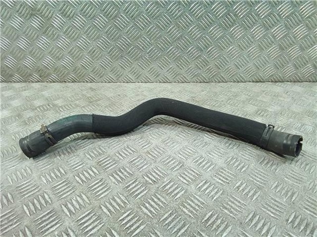 Przewód (króciec) chłodnicy górny Mercedes B W245