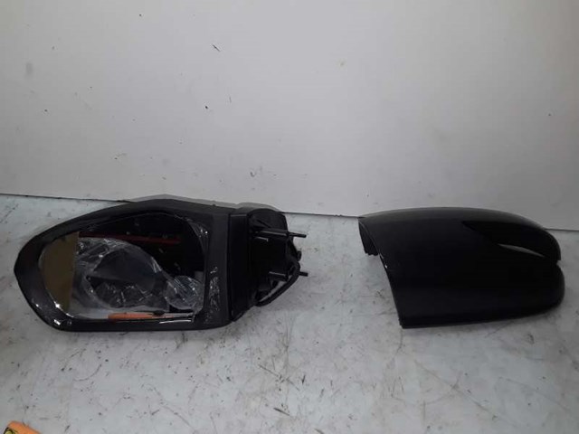 Lusterko wsteczne prawe 1698100476 MERCEDES