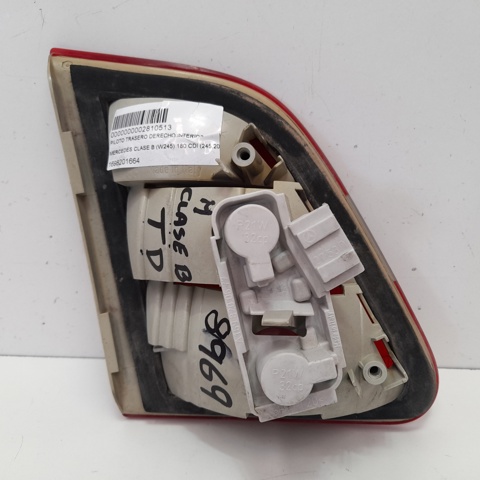 Lampa zespolona tylna prawa wewnętrzna 1698201664 MERCEDES