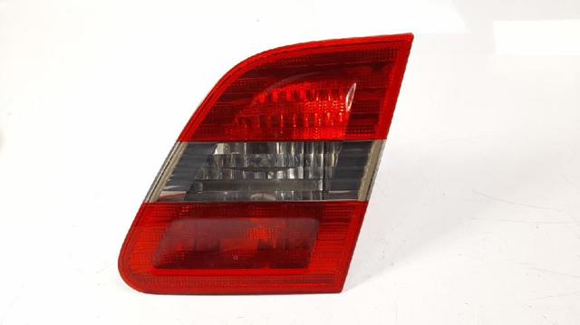 Lampa zespolona tylna prawa wewnętrzna 1698201664 MERCEDES