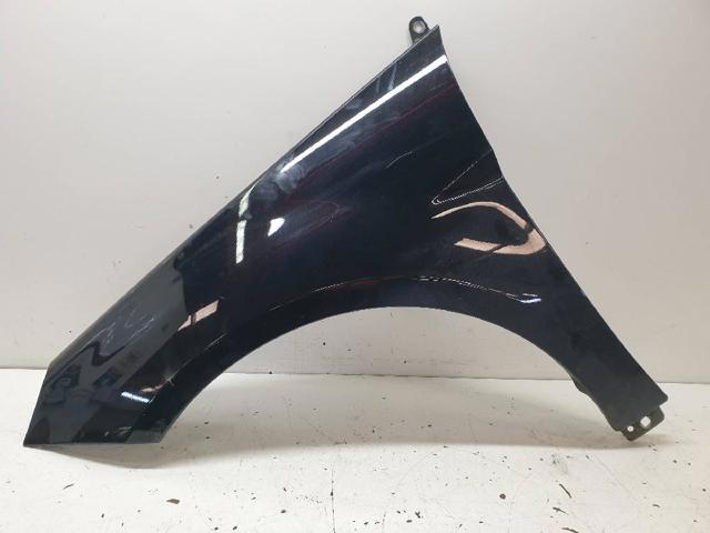 Błotnik przedni lewy 1698800518 MERCEDES