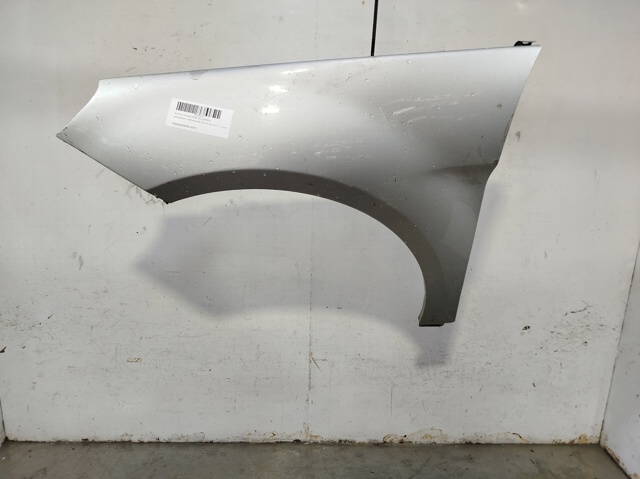 Błotnik przedni lewy 1698800718 MERCEDES