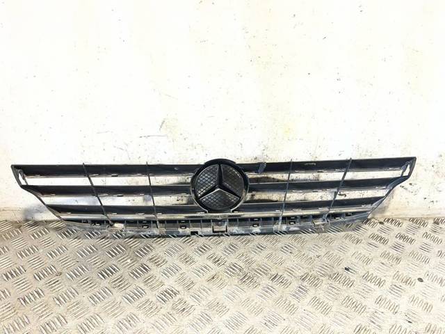 Atrapa chłodnicy 1698800983 MERCEDES