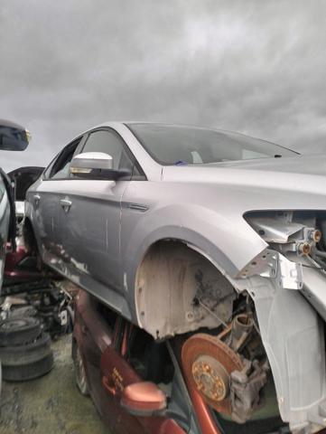 Błotnik przedni prawy 1702313 FORD