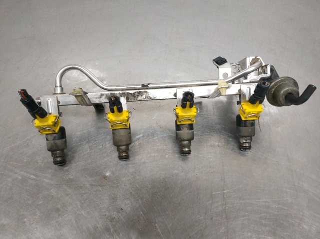 Wtryskiwacz paliwa 17089276 OPEL