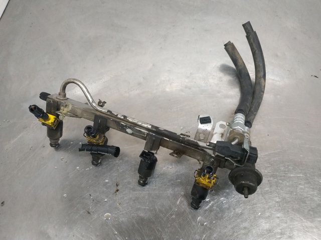Wtryskiwacz paliwa 17089276 OPEL
