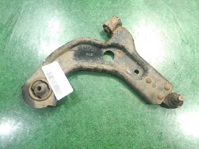 Wahacz zawieszenia przedniego dolny prawy 1710791 FORD