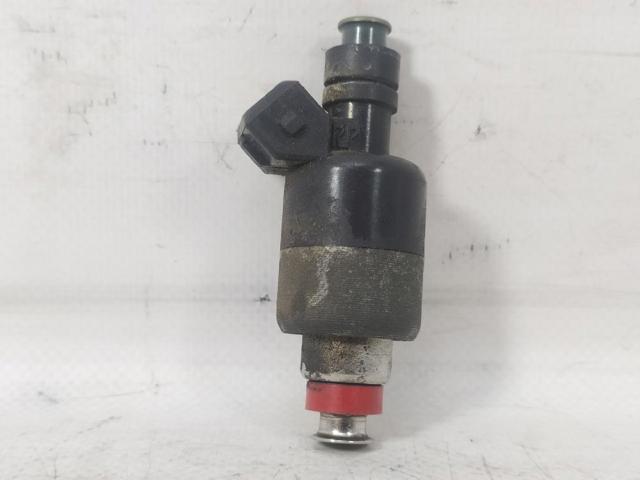 Wtryskiwacz paliwa 17120683 GM