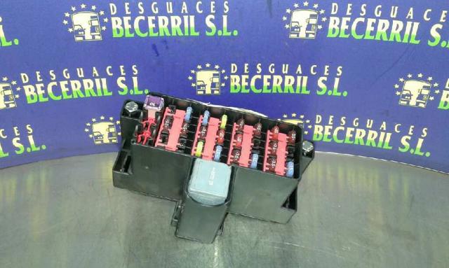 Skrzynka bezpieczników Ford C-Max DM2