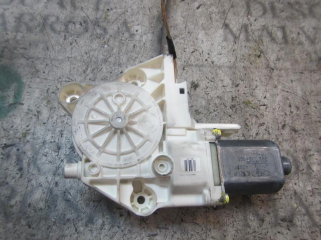1738645 Ford
