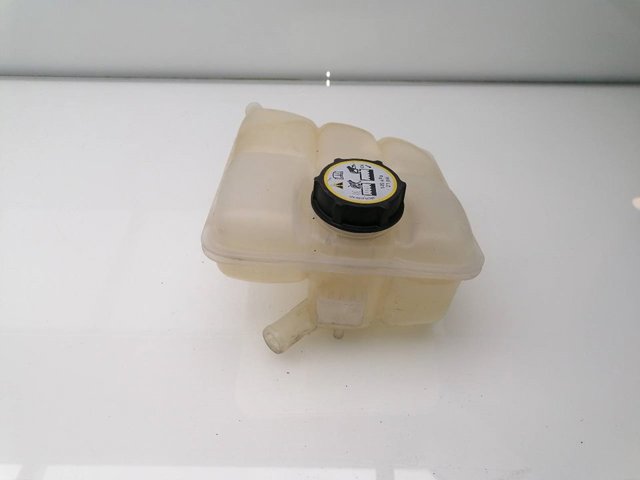 1739015 Ford
