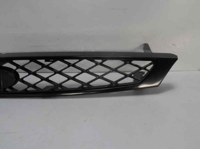 Atrapa chłodnicy Ford Focus 1 DFW