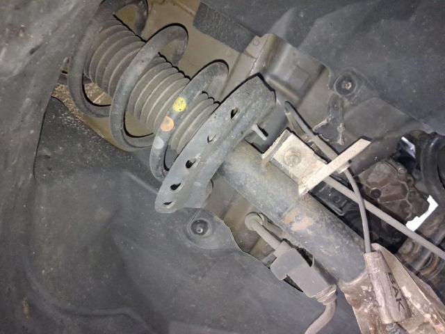 Amortyzator przedni lewy 1746180 FORD