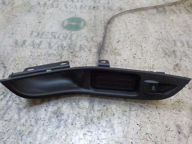 1746832 Ford