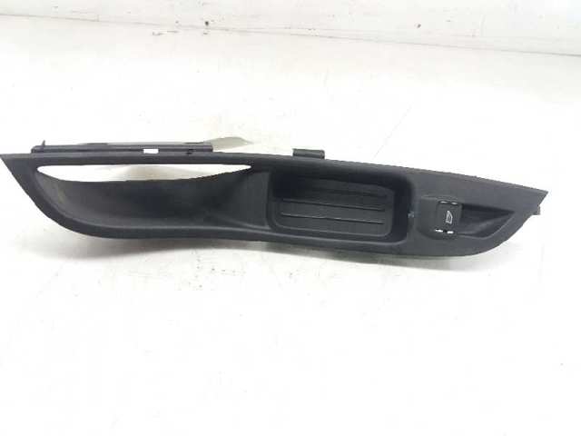 1746832 Ford