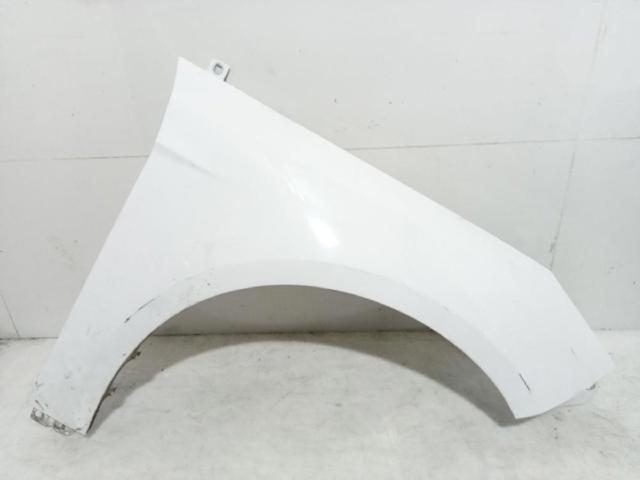 Błotnik przedni prawy 1747346 FORD