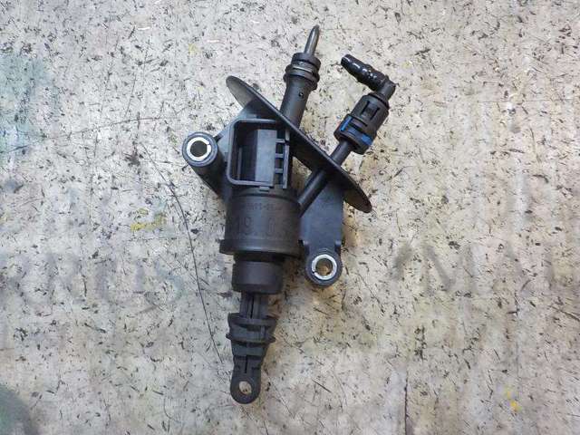 Cylinder sprzęgła główny 1751682 FORD