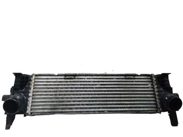 Chłodnica intercoolera 17518582879 BMW