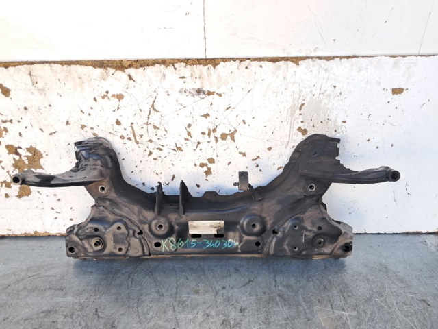 Kupić Korpus osi przedniej Ford Fiesta VI CB1 w dobrej cenie