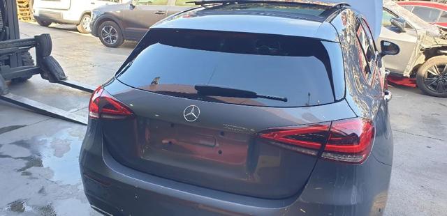 Drzwi tylne (bagażnika 3/5) 1777401400 MERCEDES