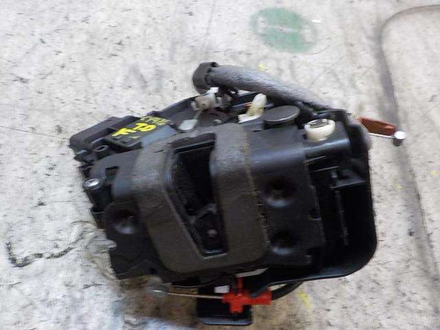 Zamek drzwi tylnych prawych 1791408 FORD