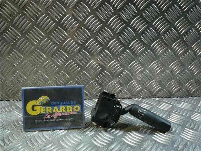 Przełącznik zespolony, w komplecie 17D682 MAZDA