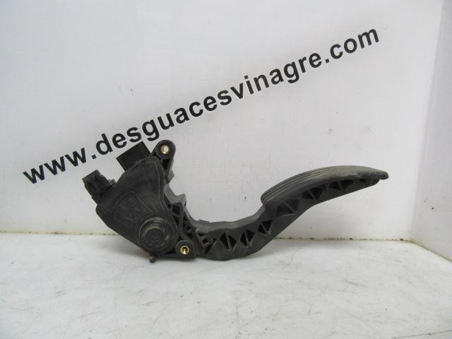 Pedał przyspieszenia (gazu) 180020022R RENAULT