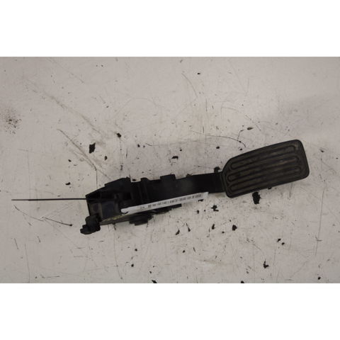 Pedał przyspieszenia (gazu) Nissan LEAF 1 ZE0