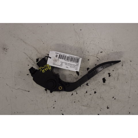 Pedał przyspieszenia (gazu) Nissan LEAF 1 ZE0