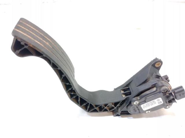 Pedał przyspieszenia (gazu) 180022703R RENAULT