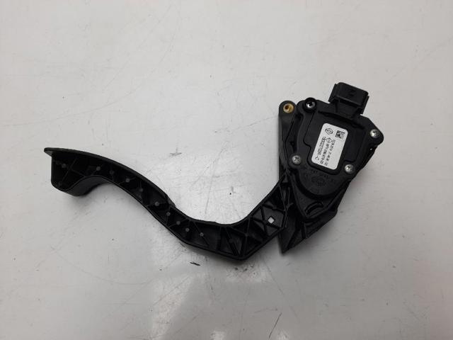 Pedał przyspieszenia (gazu) 180022703R RENAULT