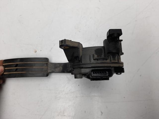 Pedał przyspieszenia (gazu) 180022703R RENAULT