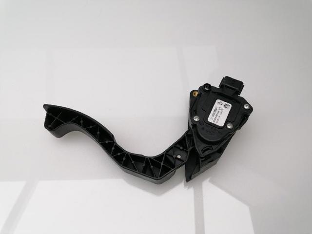 Pedał przyspieszenia (gazu) 180022703RC RENAULT