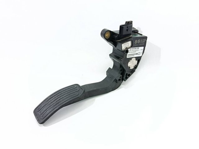 Pedał przyspieszenia (gazu) 180023RA0B NISSAN