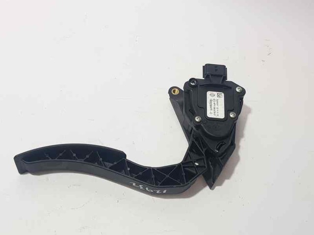 Pedał przyspieszenia (gazu) 180029347R RENAULT