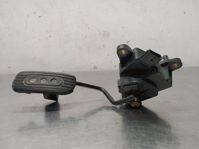 18002AX700 Nissan/Infiniti
