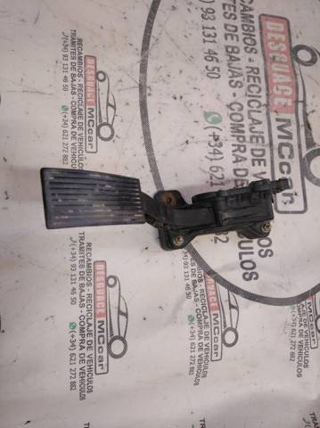 Pedał przyspieszenia (gazu) 18002EA000 NISSAN